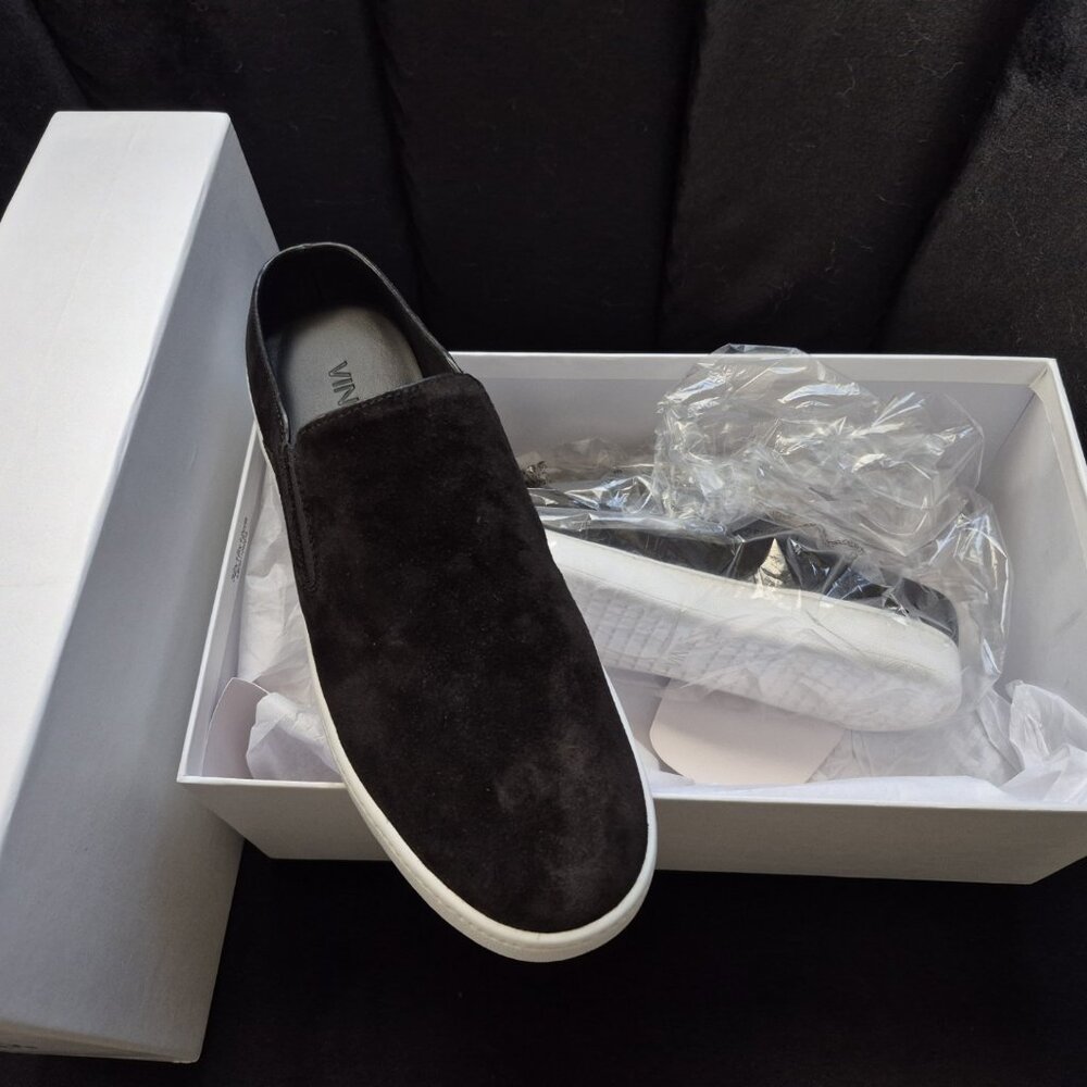 VINCE Sneaks slip ons